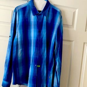 XL men’s cotton and tensel long sleeve shirt by Calvin Klein